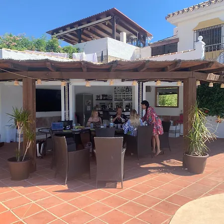 Casa Hermosa Mijas- 7 Bedroom Villa-sleeps 14 Villa Malaga