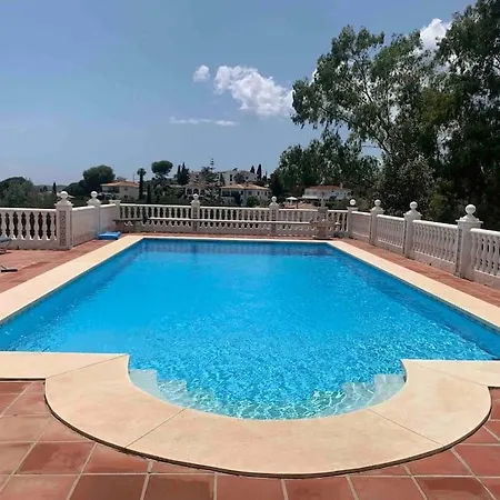Villa Casa Hermosa Mijas- 7 Bedroom Villa-sleeps 14 *