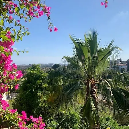 Casa Hermosa Mijas- 7 Bedroom Villa-sleeps 14 Malaga