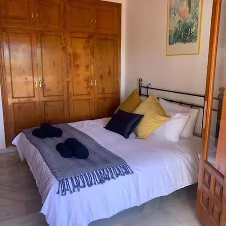 Villa Casa Hermosa Mijas- 7 Bedroom Villa-sleeps 14 *