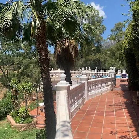 Casa Hermosa Mijas- 7 Bedroom Villa-sleeps 14 *