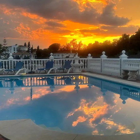 Casa Hermosa Mijas- 7 Bedroom Villa-sleeps 14 *