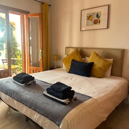 Casa Hermosa Mijas- 7 Bedroom Villa-sleeps 14 Вилла Малага